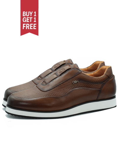 حذاء رجالي موديل A104 باللون البني