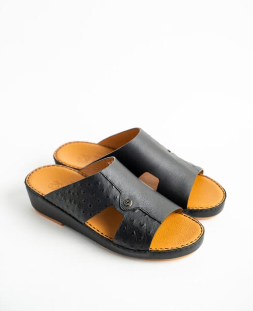 صندل رجالي موديل SP 2 باللون الأسود